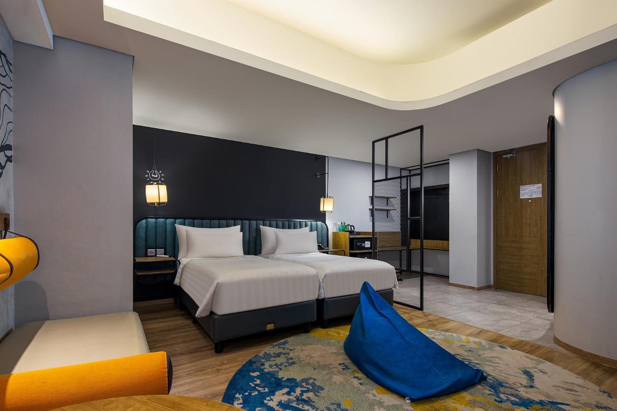 Luminor Hotel Purwokerto By Wh Exterior foto