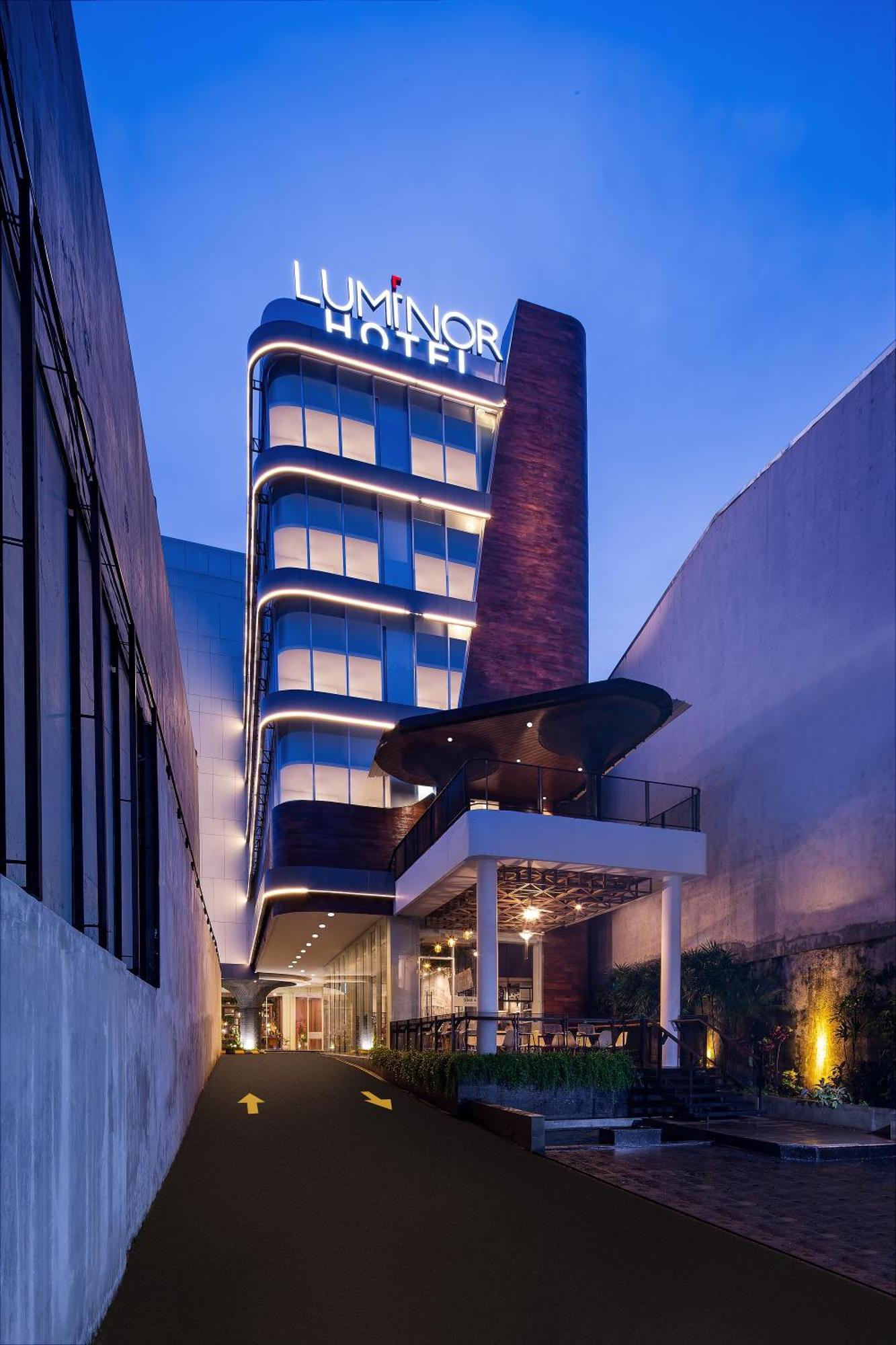Luminor Hotel Purwokerto By Wh Exterior foto